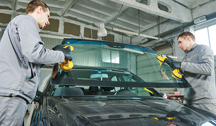 Why You Should Hire A Professional For Your Auto Glass Repair?