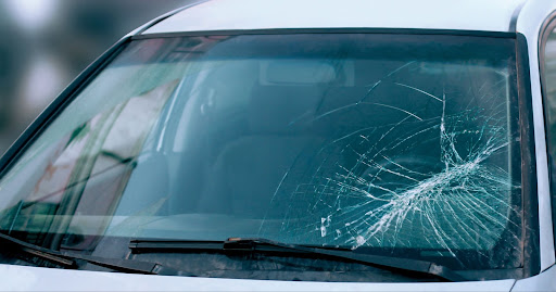 8 Signs It’s Time to Replace Your Windshield