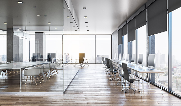 Revitalize Your Commercial Space: Innovative Uses of Glass in Office Renovations