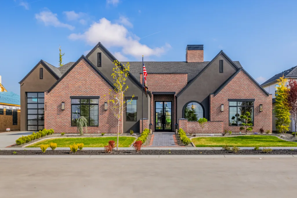 The Pros and Cons of Black Window Frames: Heat, Maintenance, and Style residential glass company utah and idaho